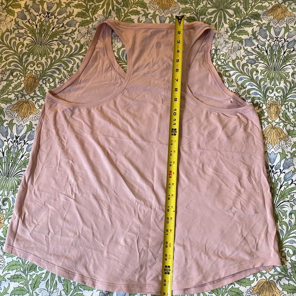 Lululemon Racerback tee - Picture 6 of 6
